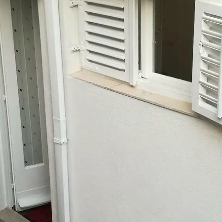 Maroza Apartment *